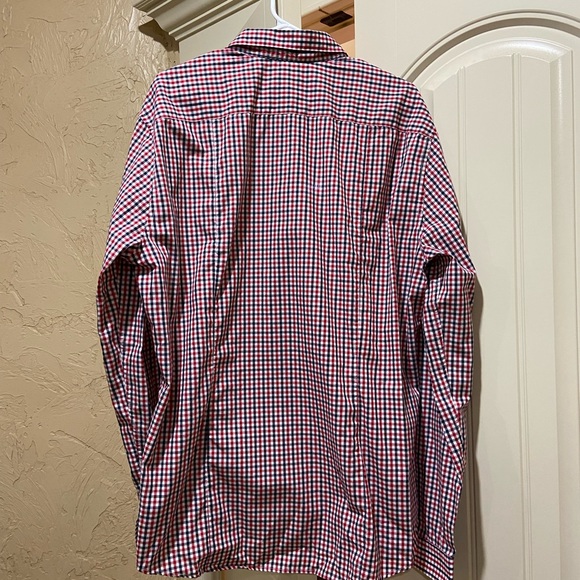 Red, white, and navy extra large H&M button down long sleeved shirt. - Picture 4 of 4